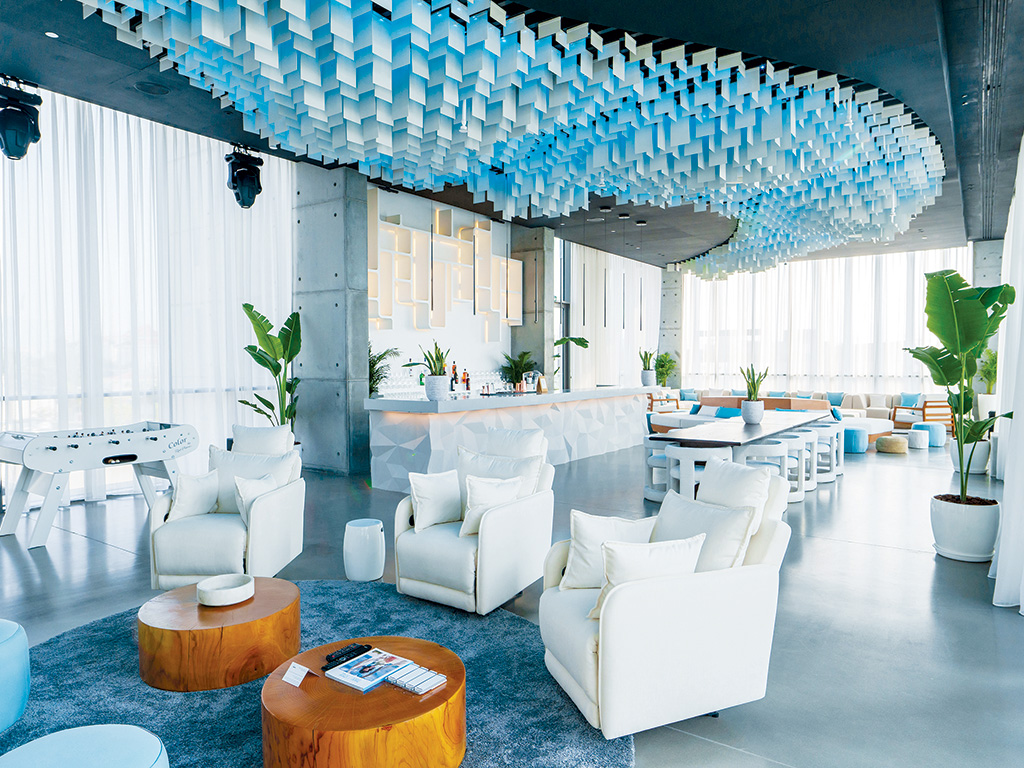  Nikki Beach Dubai reopens with revamped design